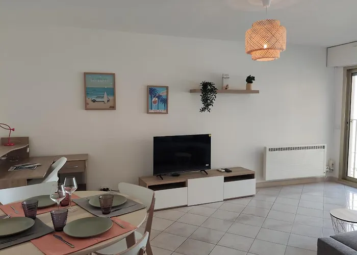 Les Cles D'or D'antibes Apartment